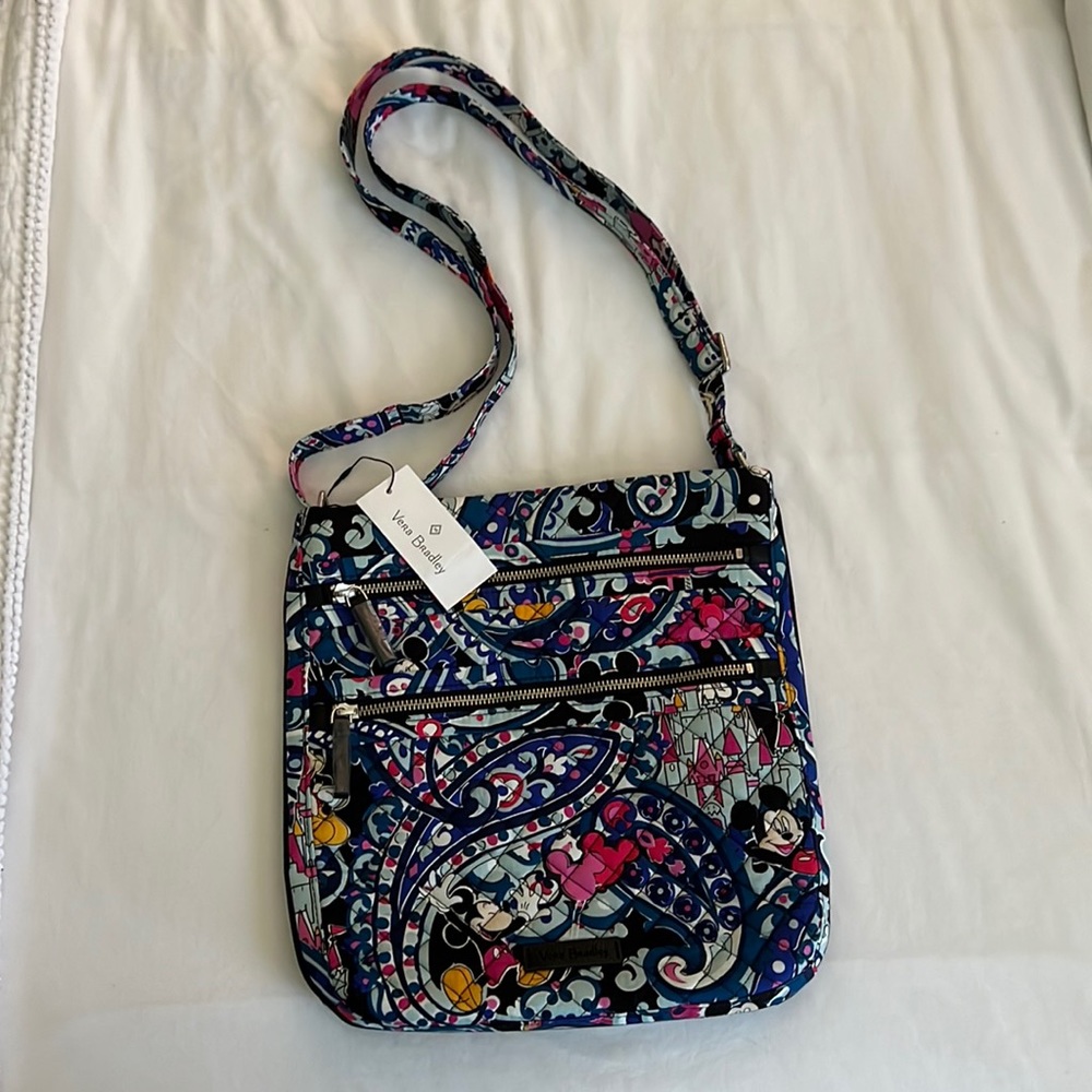 NWT Whimsical Paisley Triple Zip Hipster